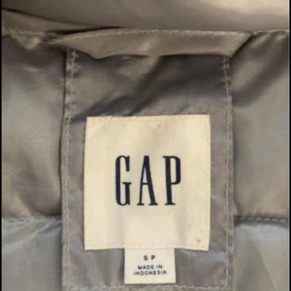 Gap puffer jacket - Picture 2 of 2